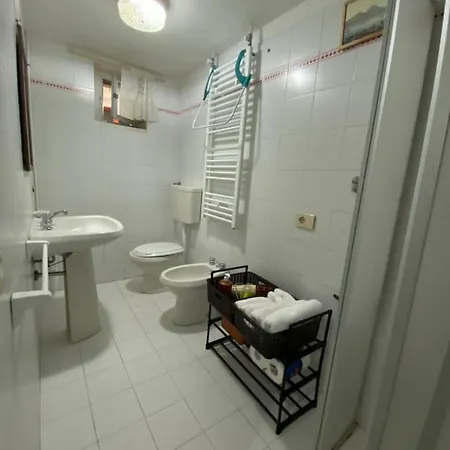 Holiday House Casa Indipendente In Centro Storico Apartament