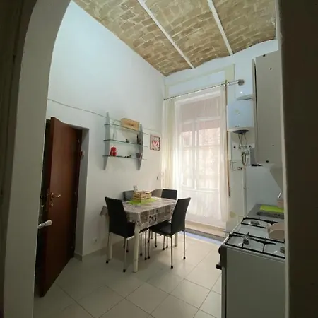 Holiday House Casa Indipendente In Centro Storico * ヴァスト