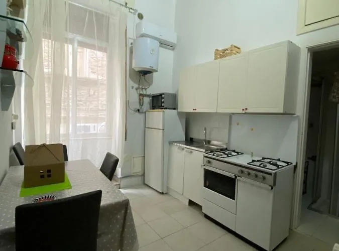 Holiday House Casa Indipendente In Centro Storico Apartamento *