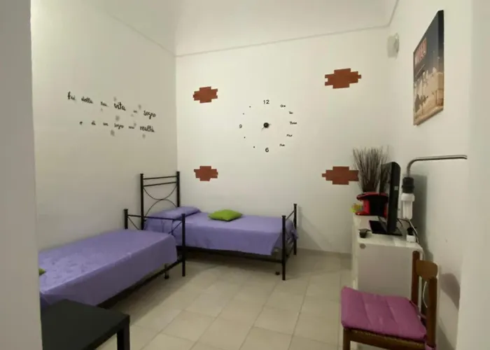 Holiday House Casa Indipendente In Centro Storico Apartamento Vasto