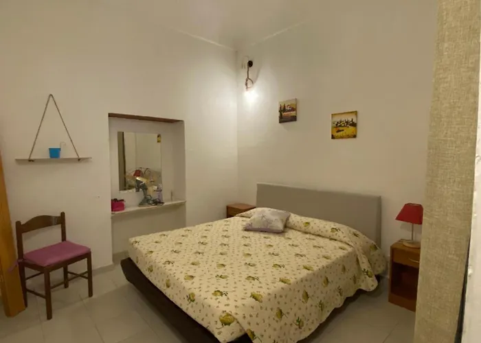 Holiday House Casa Indipendente In Centro Storico Apartamento